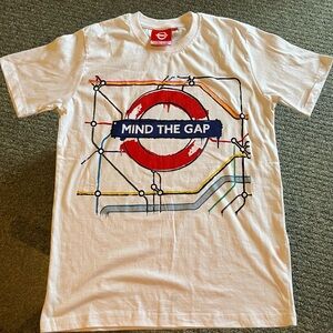 Mind The Gap Graphic White T-Shirt